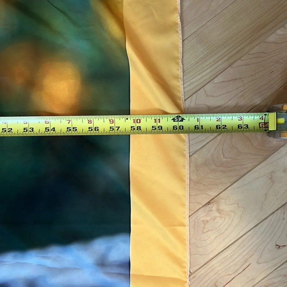 - Tapestry banner